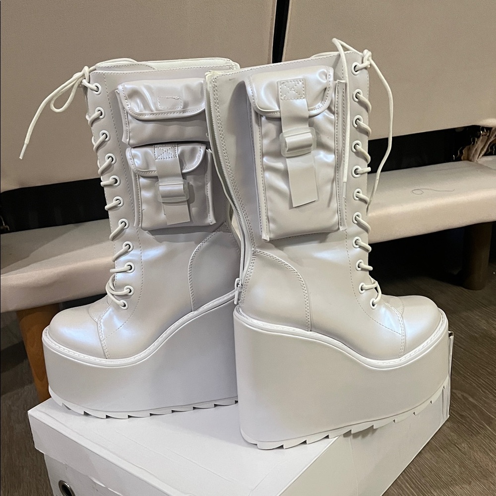 YRU White Platform Lace-Up Boots